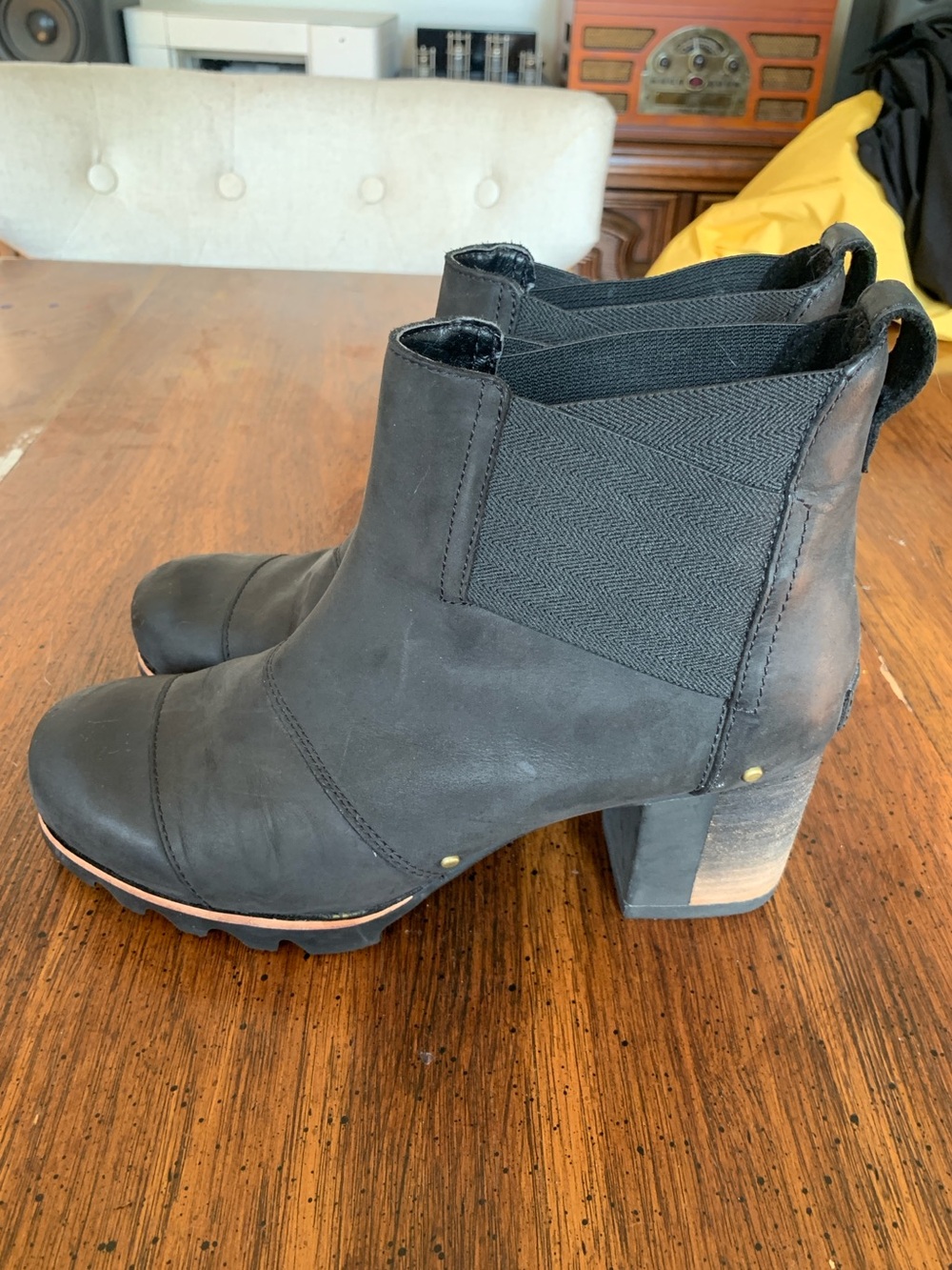 Sorel Addington Waterproof Chelsea Boots Black Leather Size 9.5 Fall Rugged